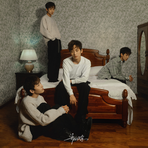 美女的肚子光溜溜的很好看
